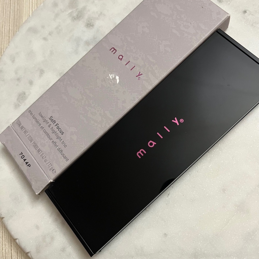 Mally Highlighter Makeup Powder Soft Focus Lowlight Highlight Trio New Beauty